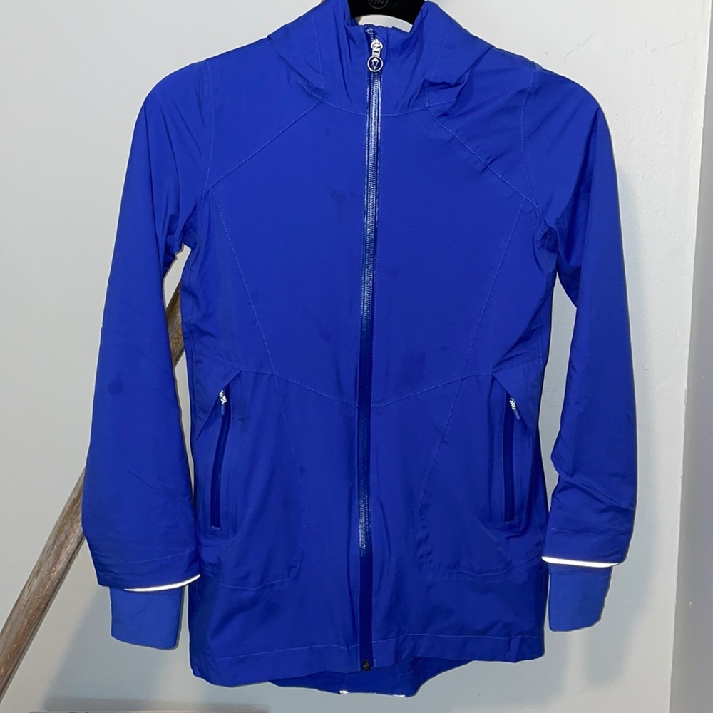 Ivivva rain jacket size 8